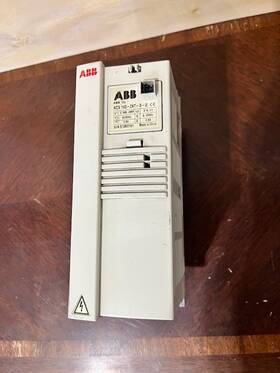 Abb Acs143-2k7-3-u 2hp Vfd 480v Ac Drive 3.6amp 1.5kw