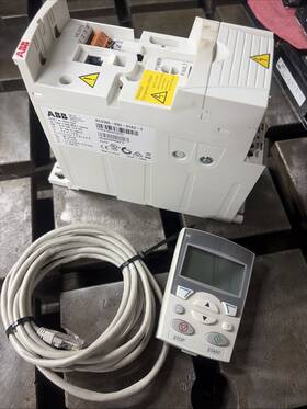 Abb Acs355a03u-01a2-4 With Screen