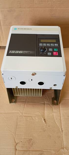 Allen Bradley 1336s-brf50-aa-en4-ha1-l4 1336 Plus 1336s-brf50-aa-en-ha1-l4 8.5kva 480v Drive Nice Used