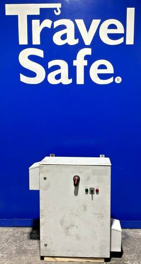 176u1451 Danfoss 22.3 Amp 460v Fusible Vfd 3ph 50/60hz 176u1451 Danfoss 22.3 Amp 460v Fusible Vfd 3ph 50/60hz
