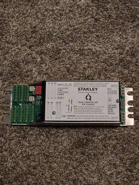 1000459 Stanley 700500 Dual Controller P/n Version 01.78 Rev E Inch Not Working Parts Only 1000459 Stanley 700500 Dual Controller P/n Version 01.78 Rev E Inch Not Working Parts Only