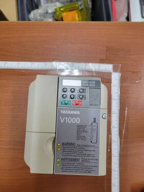 Yaskawa Cimr-vcba0006jab V1000 Series Ac Drive 1.1kw/1.1kw Inverter 1 Pcs